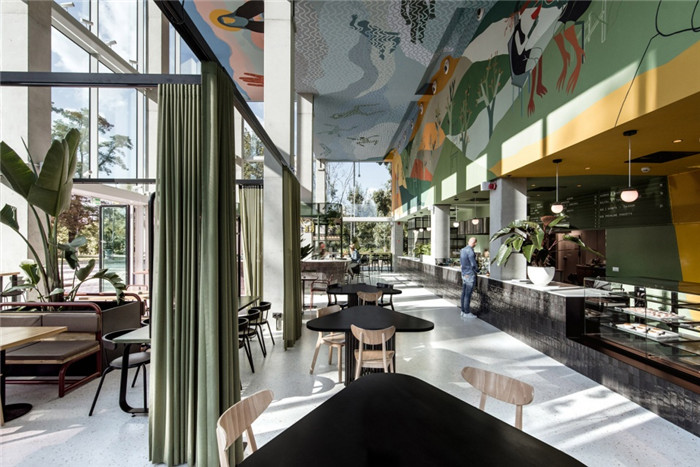 鄭州餐廳裝修公司分享國外藝術(shù)餐廳裝修設(shè)計(jì)方案