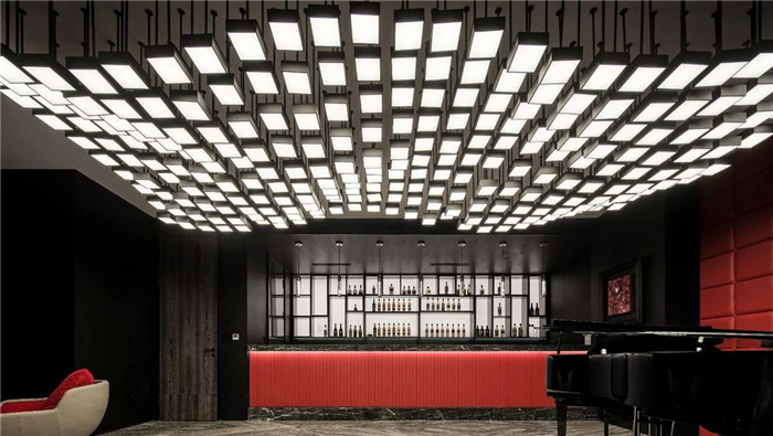 餐廳吧臺設(shè)計-鄭州創(chuàng)意餐廳裝修公司推薦Young藝術(shù)餐廳裝修設(shè)計